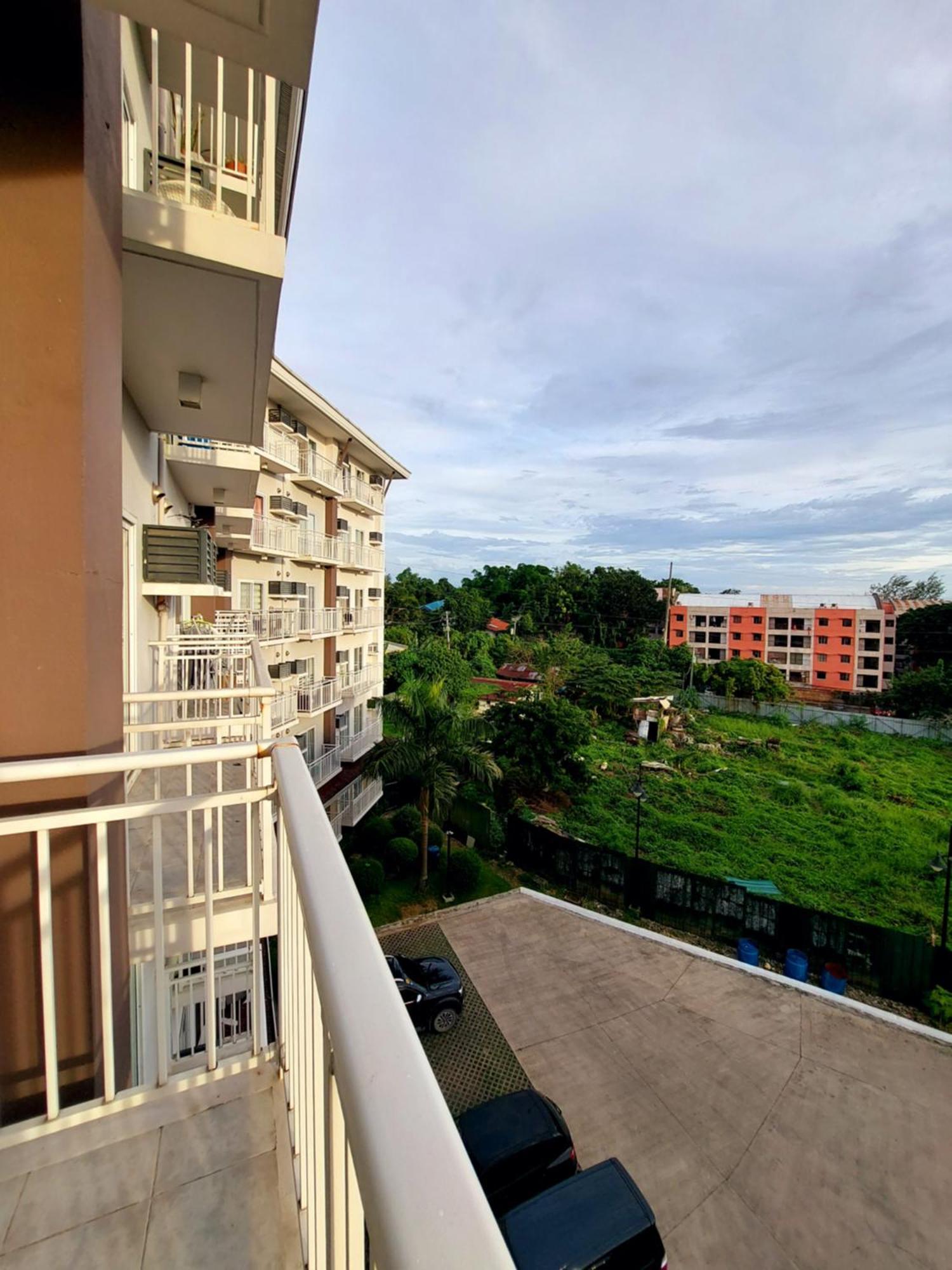 Ania Suite Room Lapu-Lapu City Exteriör bild