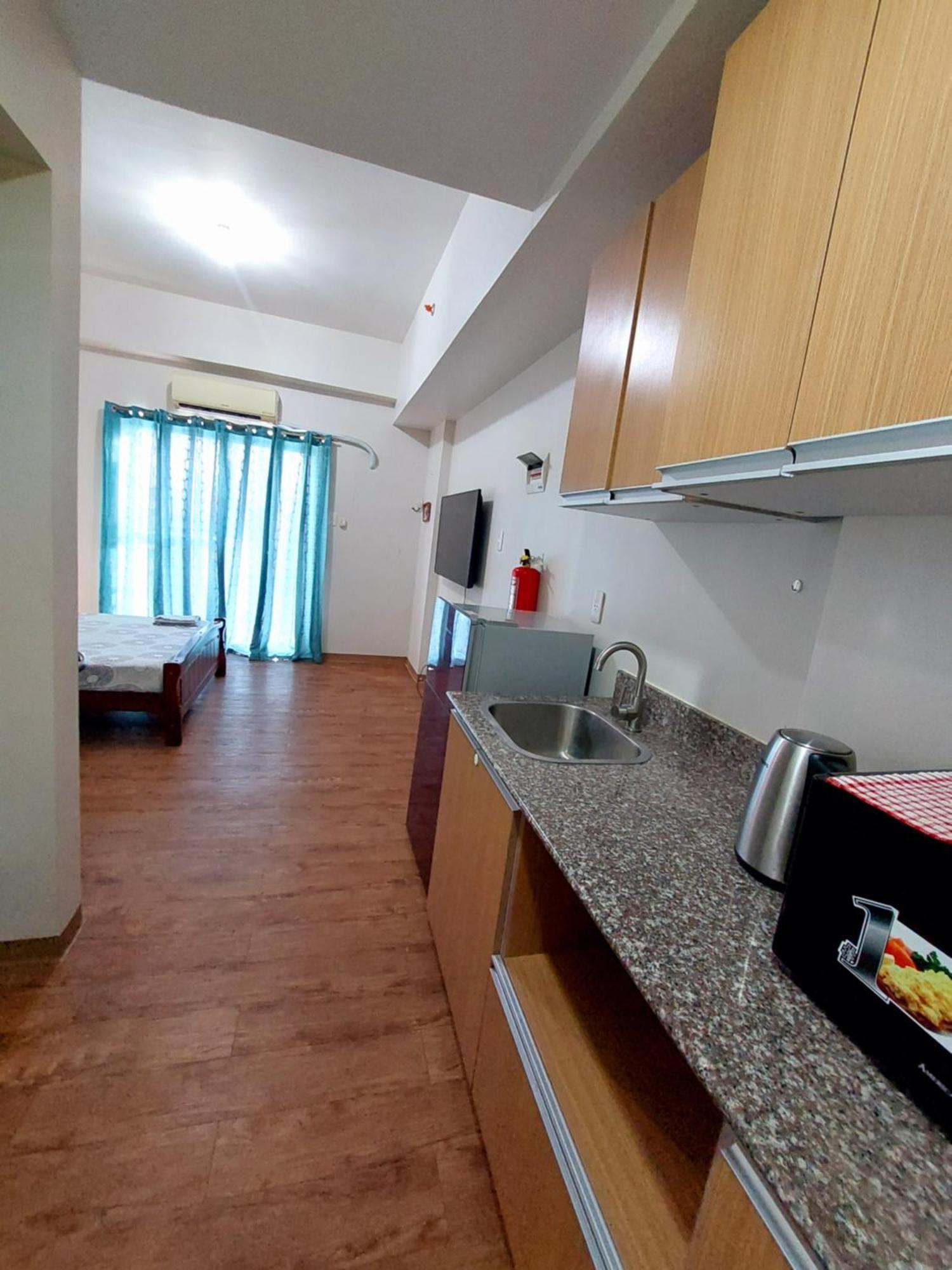 Ania Suite Room Lapu-Lapu City Exteriör bild