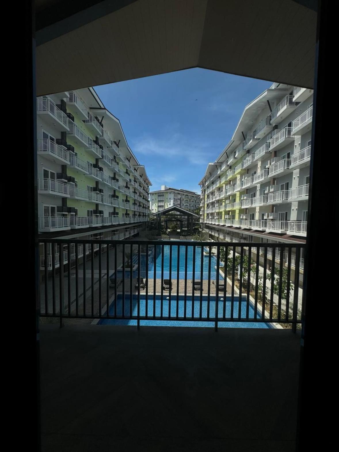 Ania Suite Room Lapu-Lapu City Exteriör bild