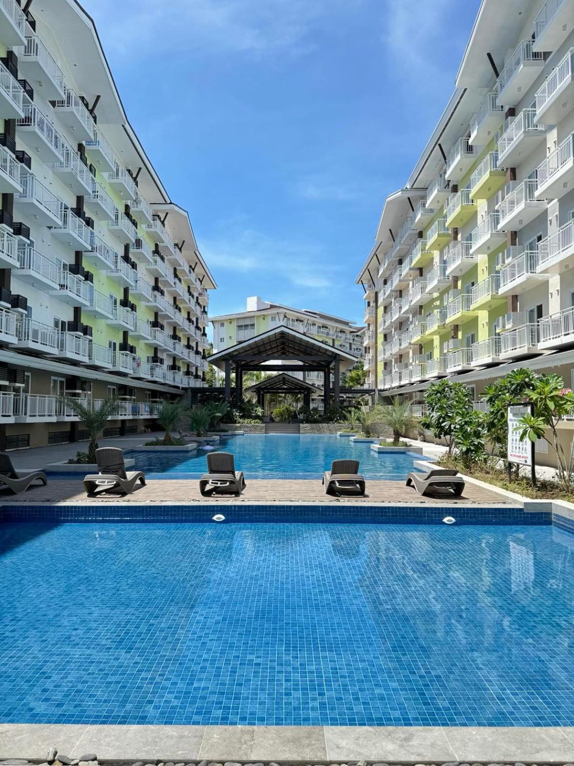 Ania Suite Room Lapu-Lapu City Exteriör bild
