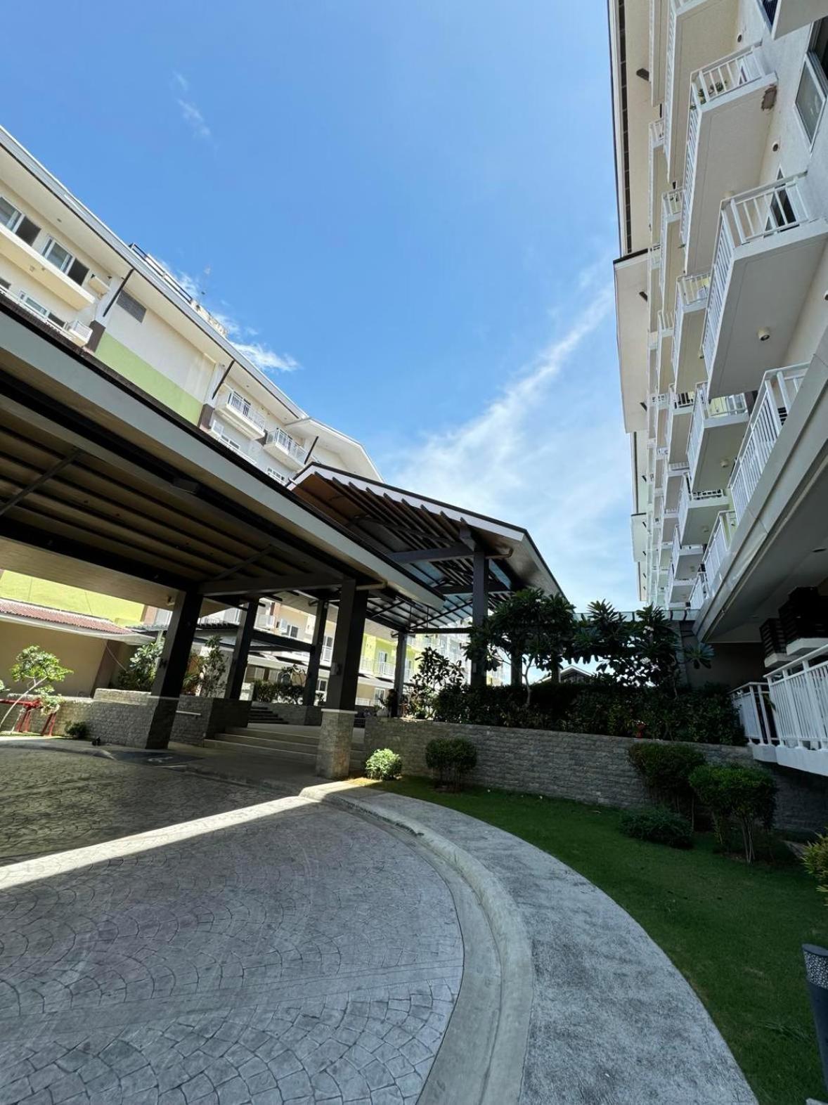 Ania Suite Room Lapu-Lapu City Exteriör bild