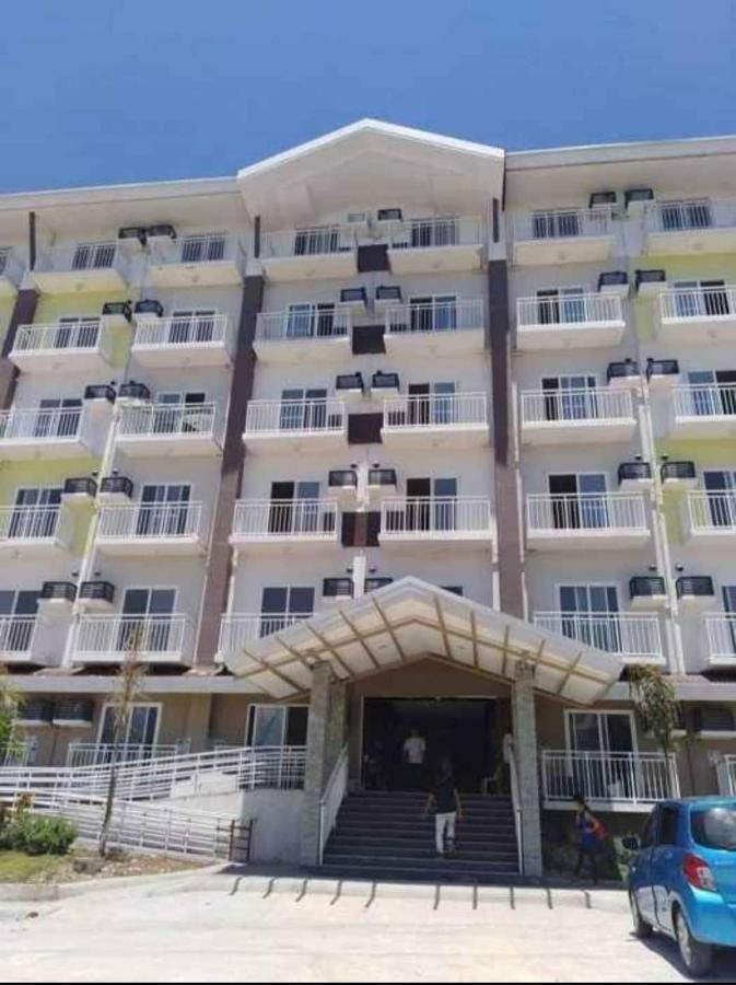 Ania Suite Room Lapu-Lapu City Exteriör bild